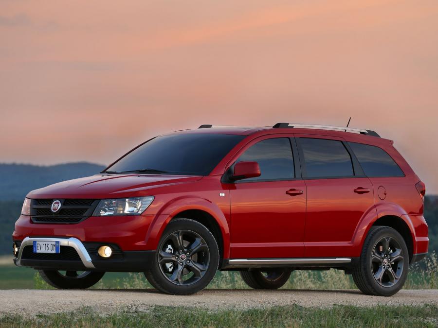  Fiat Freemont Cross 2014 года  (фото 28 из 32)